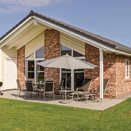 Awesome Home In Dagebuell With Kitchen Eksteriør billede
