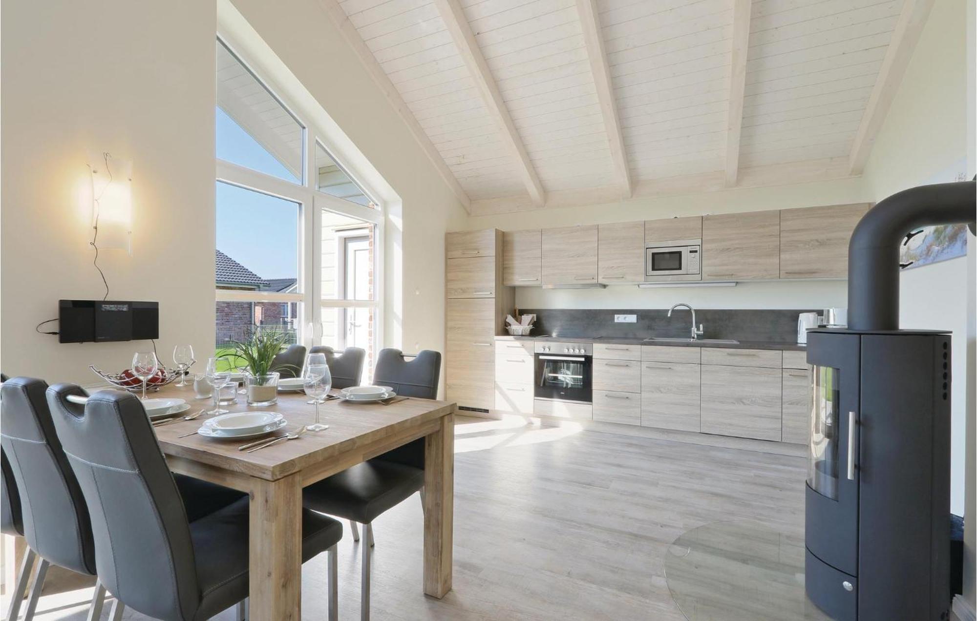 Awesome Home In Dagebuell With Kitchen Eksteriør billede